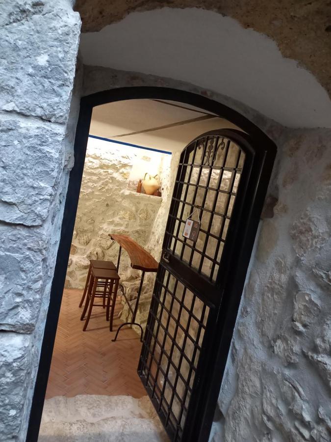 Casa Vacanze "Pietra Viva" Castelnuovo Parano Ngoại thất bức ảnh