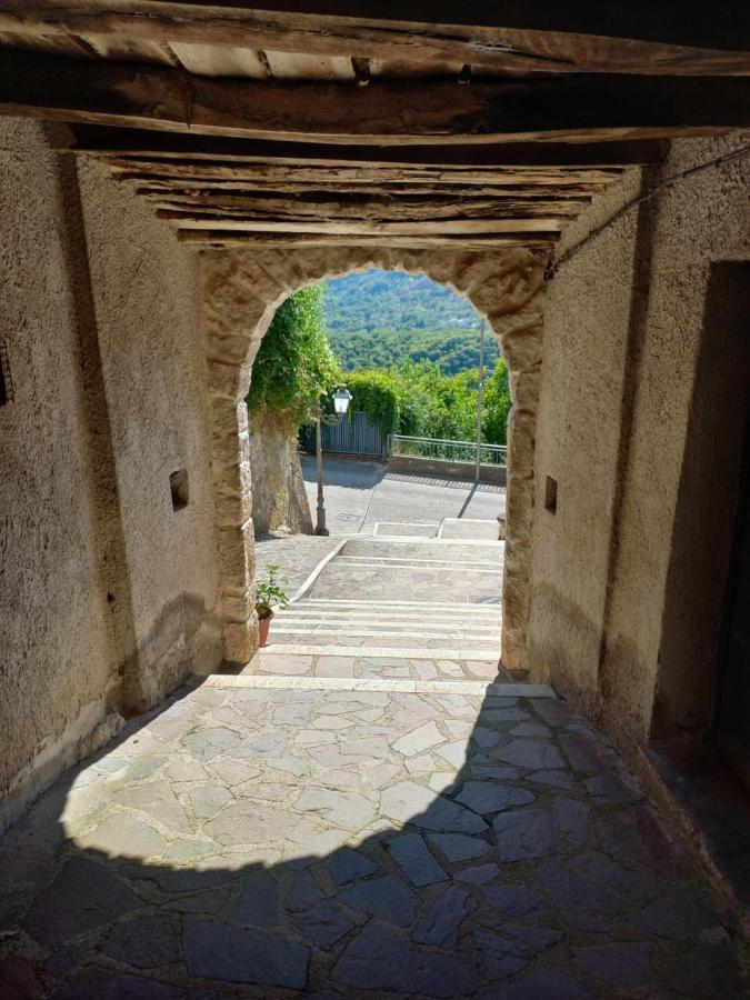 Casa Vacanze "Pietra Viva" Castelnuovo Parano Ngoại thất bức ảnh