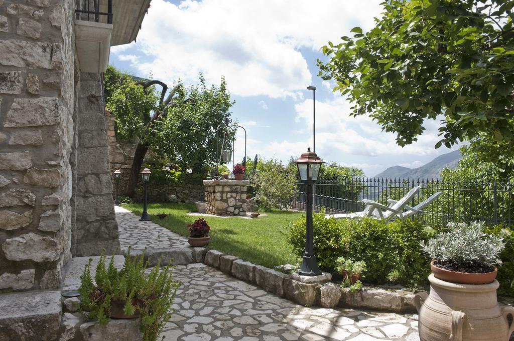 Casa Vacanze "Pietra Viva" Castelnuovo Parano Ngoại thất bức ảnh