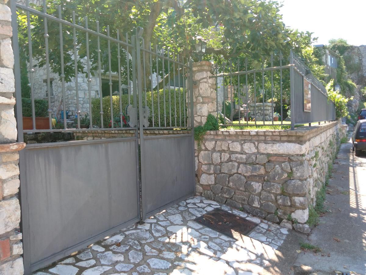 Casa Vacanze "Pietra Viva" Castelnuovo Parano Ngoại thất bức ảnh