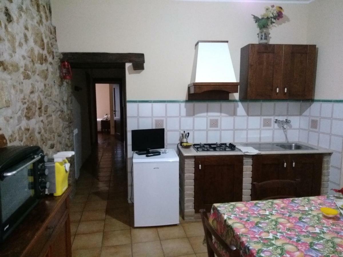 Casa Vacanze "Pietra Viva" Castelnuovo Parano Ngoại thất bức ảnh
